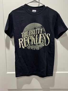 Gildan The pretty reckless snocore Band Black T-Shirt with Blue Logo Tag
